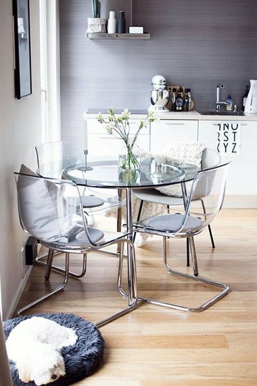 Small Apartment Storage Solutions: Clear dining room