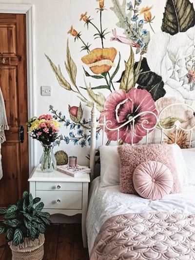 Decorate your Bedroom With Flowers