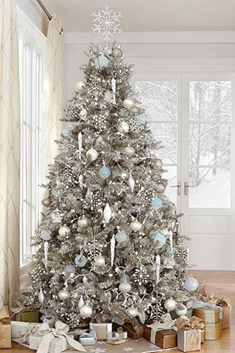 Elegant White, Gold and Pastel Christmas Tree Ideas
