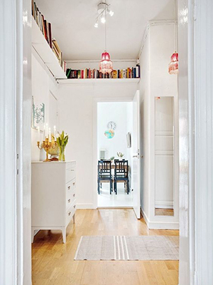 Adding extra shelves: Doorway